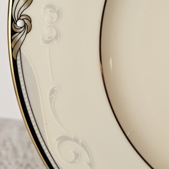 Noritake Bone-China Sunswept (9781) 1 Salad Plate, Ivory/ Black/Gold Mint Condit - Picture 2 of 6